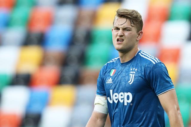 奥尼尔现场观看中国女篮比赛 与老友姚明重逢